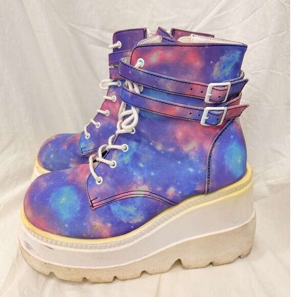 Demonia X iHeartRaves Super Stacked Purple Galaxy Reflective Platform Boots US 9 - Picture 1 of 8
